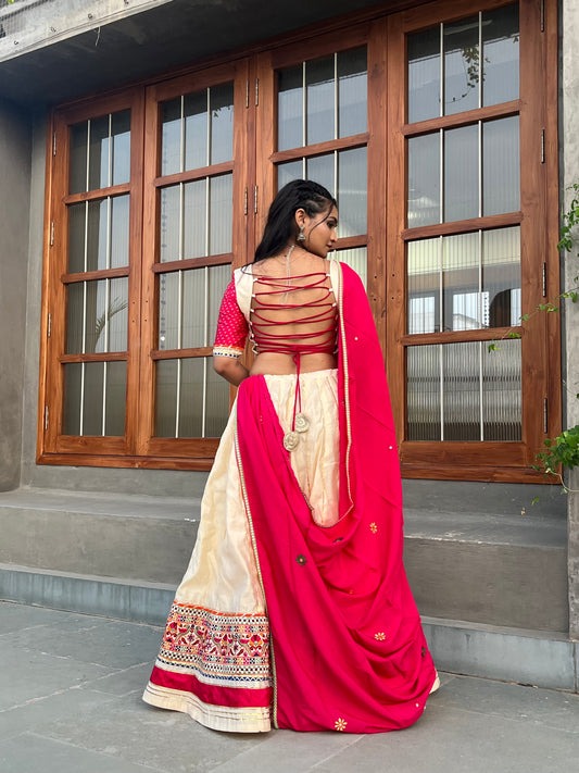 PINK ( CHANIYA CHOLI )