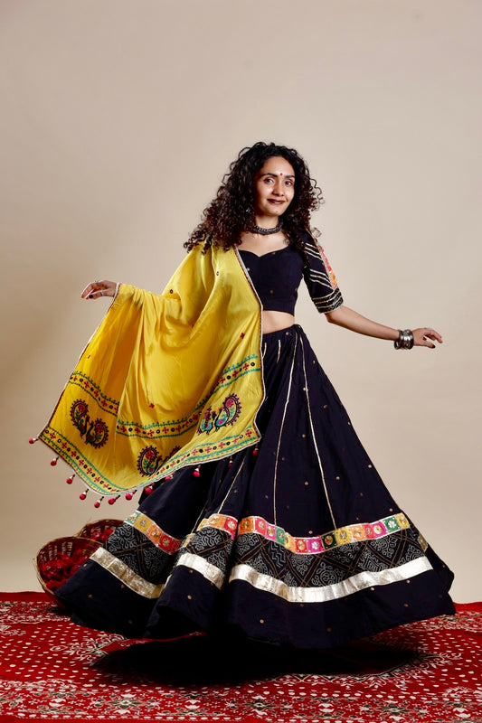 BLACK ( CHANIYA CHOLI )