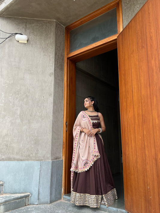 BROWN ( CHANIYA CHOLI )